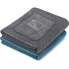 Charger l&#39;image dans la galerie, PETTOM 2 Pack Super Absorbent Microfiber Dog Towels - Hand Pockets, Grey &amp; Green, 130x75cm
